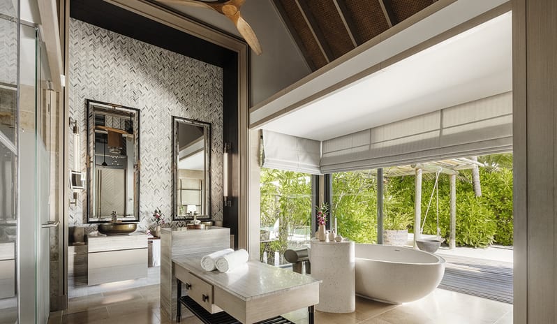 4. Two-Bedroom Beach Villa_Bathroom